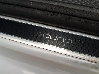 Volkswagen Golf 1.6 TDI Comfortline SOUND-Edition picture 24