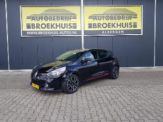 skadebil auto Renault Clio 0.9 TCe Expression 2013/6