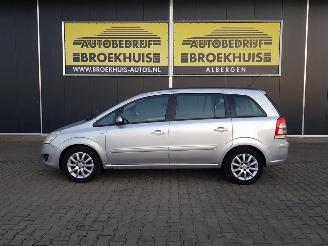 Opel Zafira 1.8 Temptation picture 2