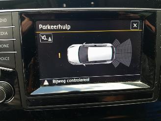 Volkswagen Golf 1.6 TDI Highline picture 19