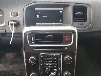 Volvo V-60 2.4 D6 AWD Plug-In Hybrid Pure Limited picture 17