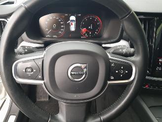 Volvo V-60 2.0 B3 Momentum Advantage picture 13