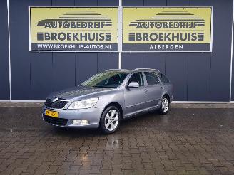 skadebil auto Skoda Octavia Combi 1.4 TSI Greentech Elegance Business Line 2012/2