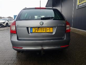 Skoda Octavia Combi 1.4 TSI Greentech Elegance Business Line picture 5