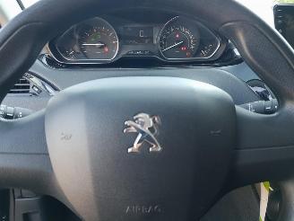 Peugeot 208 1.0 PureTech Access picture 16