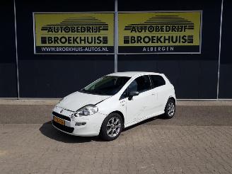 skadebil auto Fiat Punto Evo 0.9 TwinAir Young 2014/12