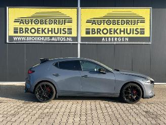 Mazda 3 2.0 e-SkyActiv-X M Hybrid 180 Luxury picture 4