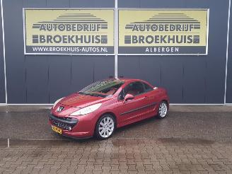krockskadad bil auto Peugeot 207 CC 1.6-16V T Sport 2007/9