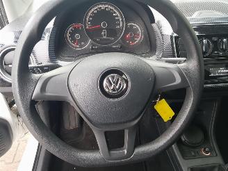 Volkswagen Up! 1.0 BMT move up! picture 18