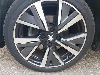 Peugeot 208 1.2 PureTech GT-Line picture 24
