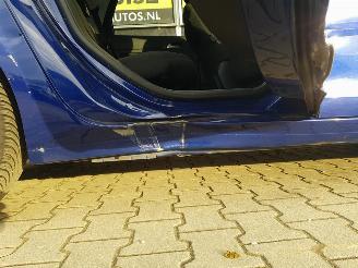 Peugeot 308 SW 1.2 PureTech Blue Lease Executive picture 11