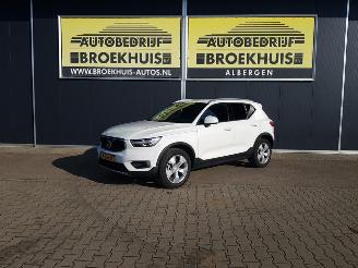 Vaurioauto  passenger cars Volvo XC40 1.5 T2 Business Pro 2021/10