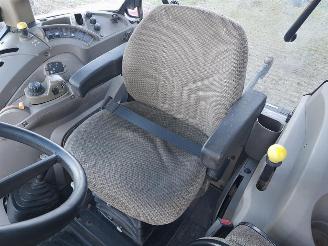 Case  IH FARMALL 105U picture 28