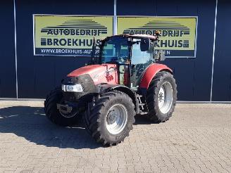 krockskadad bil machine Case  IH FARMALL 105U 2013/6