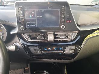 Toyota C-HR 2.0 Hybrid TeamNL picture 26