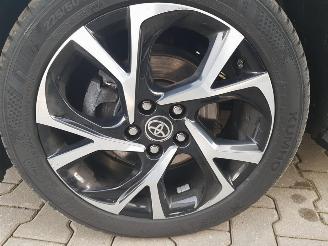 Toyota C-HR 2.0 Hybrid TeamNL picture 36