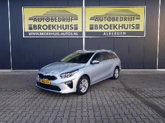 damaged passenger cars Kia Ceed Sportswagon 1.0 T-GDi DynamicPlusLine 2020/11