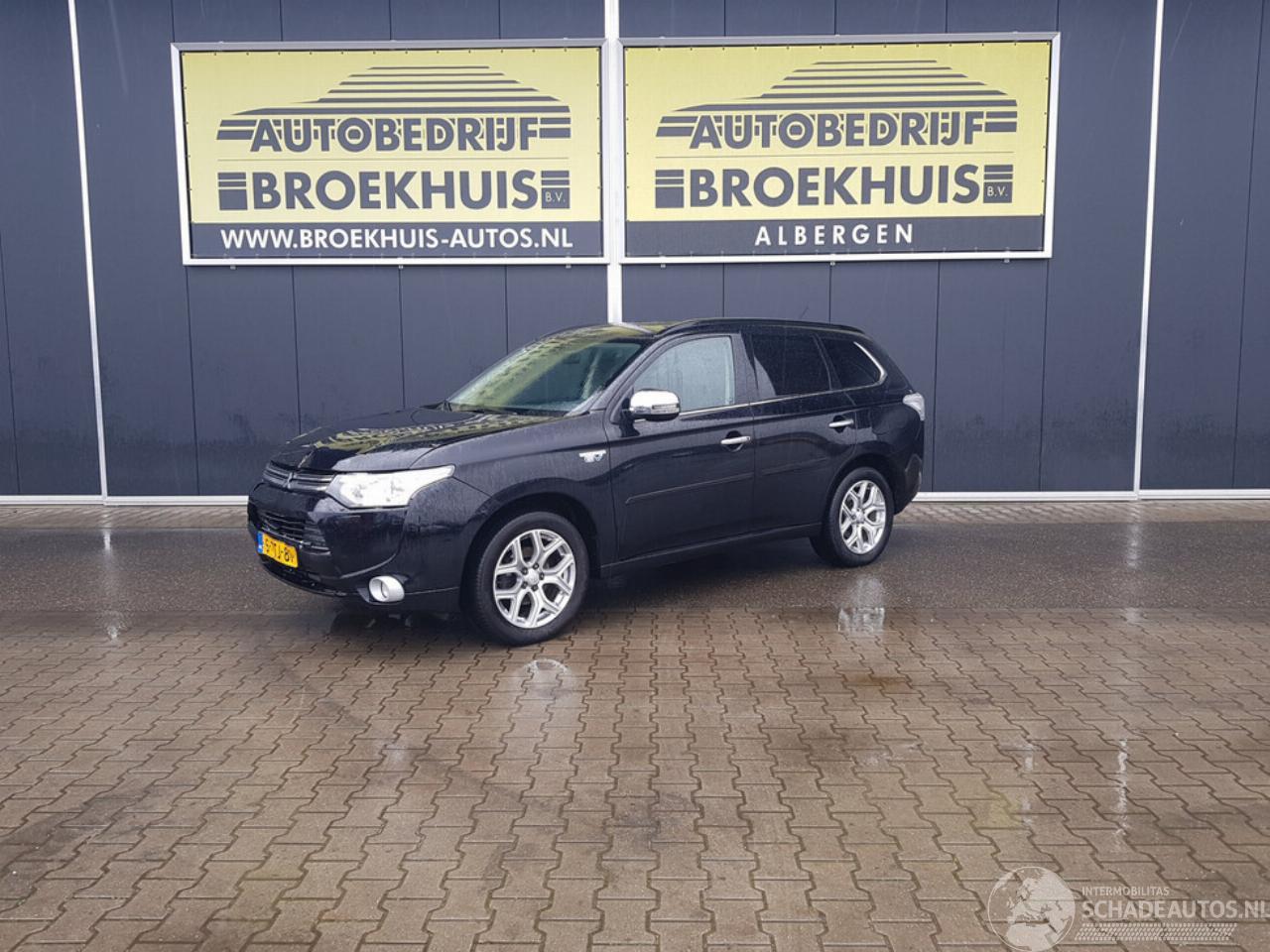 Mitsubishi Outlander 2.0 PHEV instyle