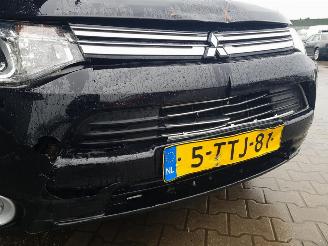 Mitsubishi Outlander 2.0 PHEV instyle picture 11