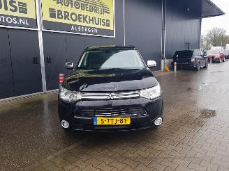 Mitsubishi Outlander 2.0 PHEV instyle picture 3