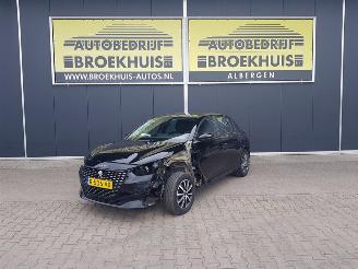 krockskadad bil auto Peugeot 208 1.2 PureTech Active Pack 2023/1