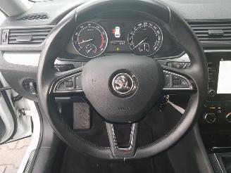 Skoda Superb Combi 1.4 TSI ACT Ambition Business picture 21