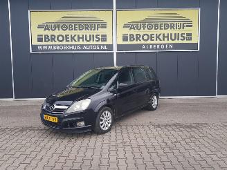 krockskadad bil auto Opel Zafira 1.6 Temptation 2008/1