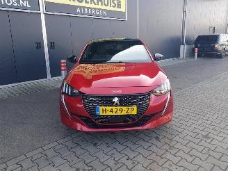 Peugeot 208 1.2 PureTech GT-Line picture 3