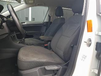 Volkswagen Golf 1.6 TDI Comfortline BlueMotion picture 17