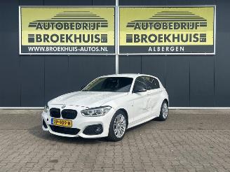 krockskadad bil auto BMW 1-serie 118i M Sport 2015/6