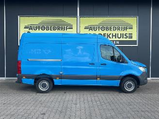 Mercedes Sprinter 317 1.9 CDI L2H2 RWD picture 4