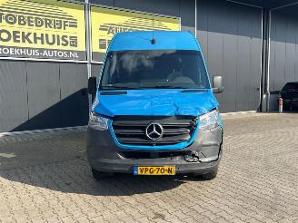 Mercedes Sprinter 317 1.9 CDI L2H2 RWD picture 3