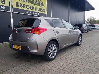 Toyota Auris 1.8 Hybrid Lease picture 7