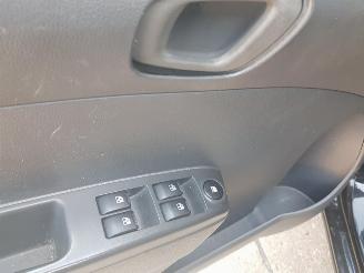 Chevrolet Spark 1.0 16V LS picture 17