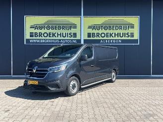 skadebil bedrijf Renault Trafic 2.0 dCi 130 T30 L2H1 Comfort 2022/4