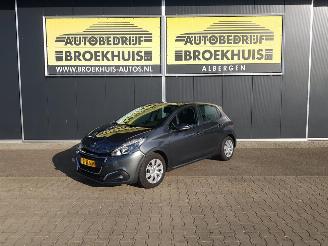 Coche accidentado Peugeot 208 1.2 PureTech Blue Lion 2017/6