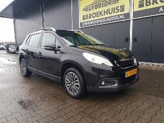 Peugeot 2008 1.2 VTi Active Pack Premium Automatic picture 6