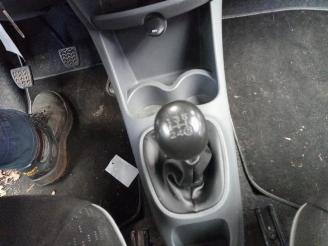 Peugeot 107 107, Hatchback, 2005 / 2014 1.0 12V picture 23