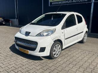 Peugeot 107 107, Hatchback, 2005 / 2014 1.0 12V picture 9