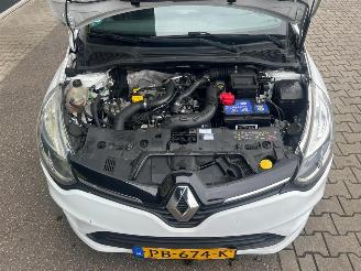 Renault Clio Estate 0.9 TCe Zen picture 22