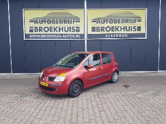 Voiture accidenté Renault Modus 1.2-16V Dynamique Luxe 2006/2