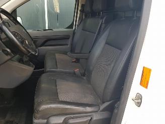 Peugeot Expert 2.0 BlueHDI 120 Standard Asphalt picture 18