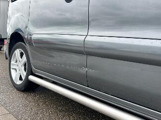 Peugeot Partner 120 1.6 BlueHDi 100 L1 Première S&S AUTOMATIC picture 9