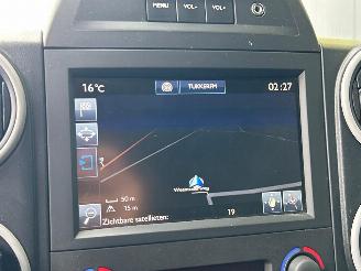 Peugeot Partner 120 1.6 BlueHDi 100 L1 Première S&S AUTOMATIC picture 19