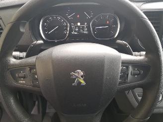 Peugeot Expert 231L 2.0 BlueHDI 180 DC Premium Pack picture 15