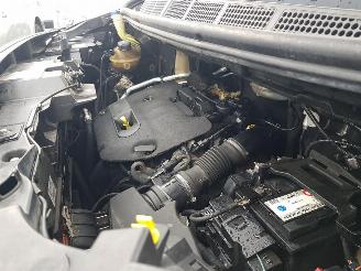 Peugeot Expert 231L 2.0 BlueHDI 180 DC Premium Pack picture 24