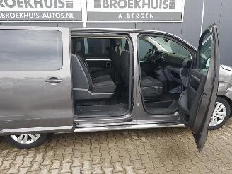 Peugeot Expert 231L 2.0 BlueHDI 180 DC Premium Pack picture 8