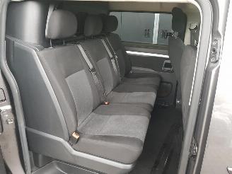 Peugeot Expert 231L 2.0 BlueHDI 180 DC Premium Pack picture 13