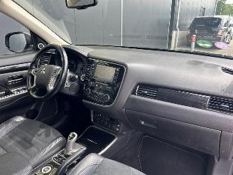 Mitsubishi Outlander 2.0 PHEV Executive Edition picture 16