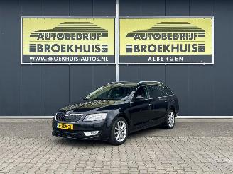 skadebil auto Skoda Octavia Combi 1.2 TSI Greentech Ambition Businessline 2014/12